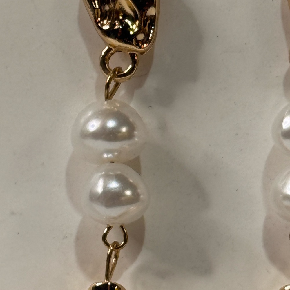Earrings: Gold and Pearl Drop Earrings - Picture 4 of 4